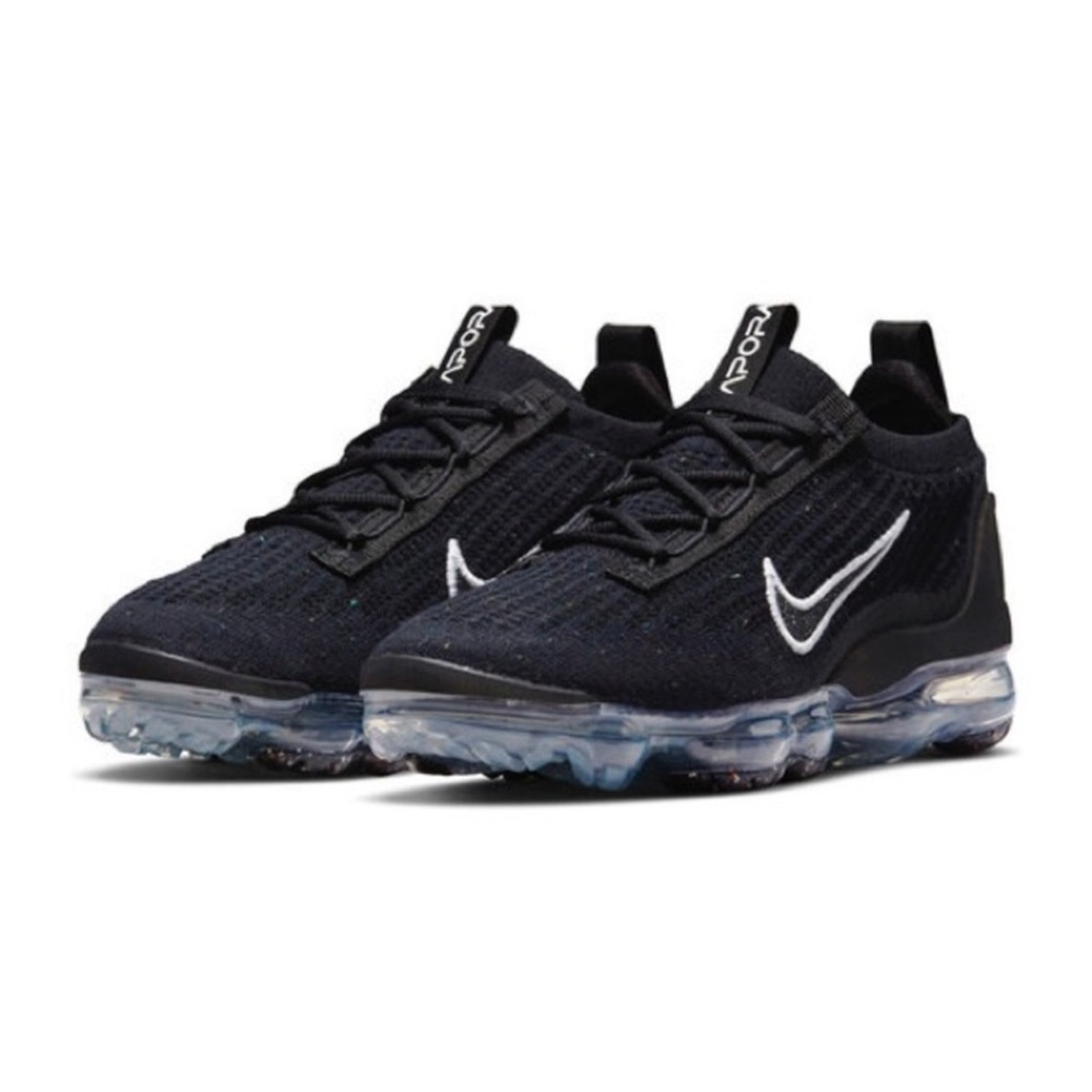 ✅Nike Air Vapormax Flyknit Black White Silver Women Size 9